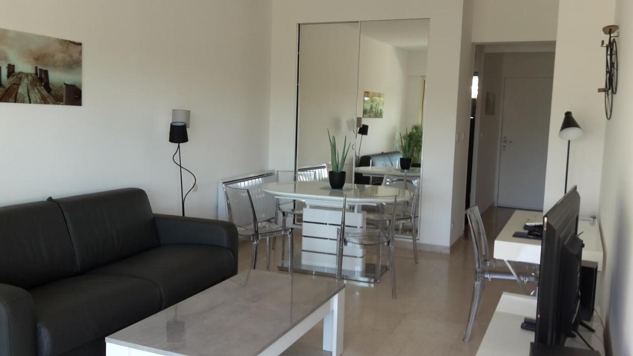 Appartement Bord De Mer Marina Baie Des Anges Villeneuve-Loubet Exterior foto